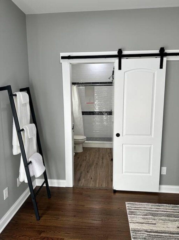 Pike Creek Palace 6 Bedrooms With 5 King Beds view 3