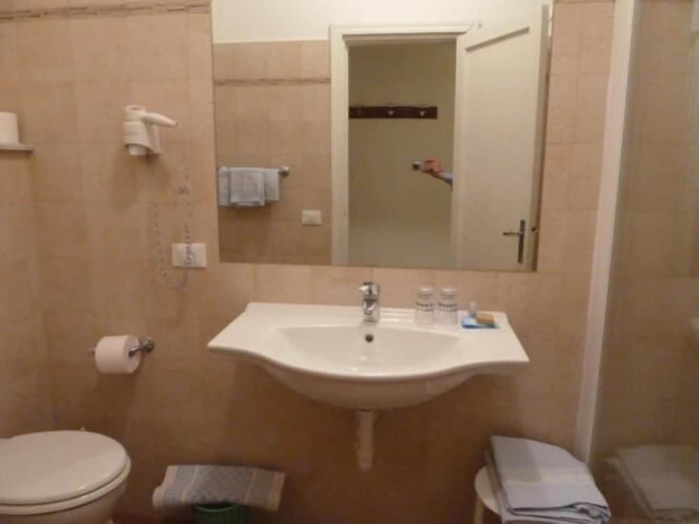 La Balnearia photo 3