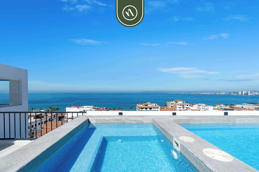 Brand New 1 BR Condo Right Next to the Malecon
