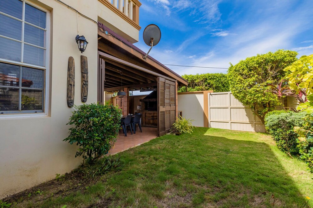 Cozy Tranquil 3BR 2BA Home w Private Pool Patio