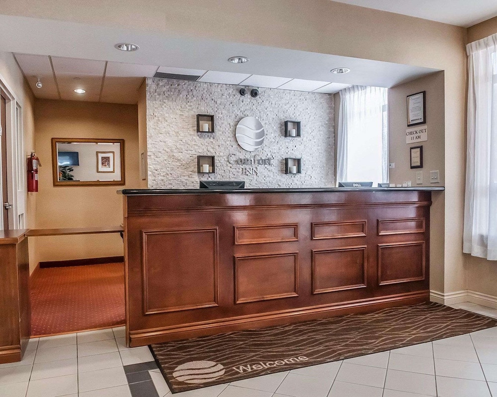 Comfort Inn Mississauga-1