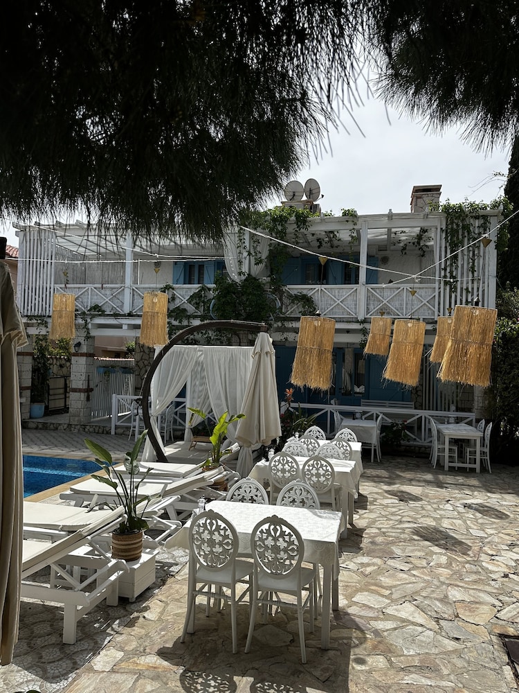 Ala Konak - Image 14