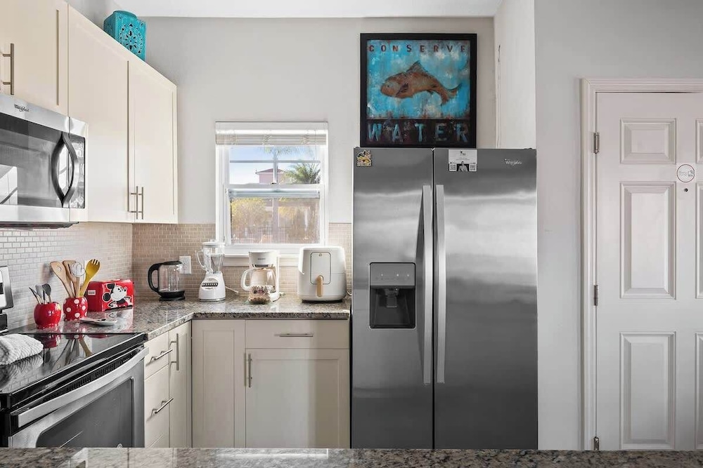 Cozy 4BR Retreat Near Orlando Attractions