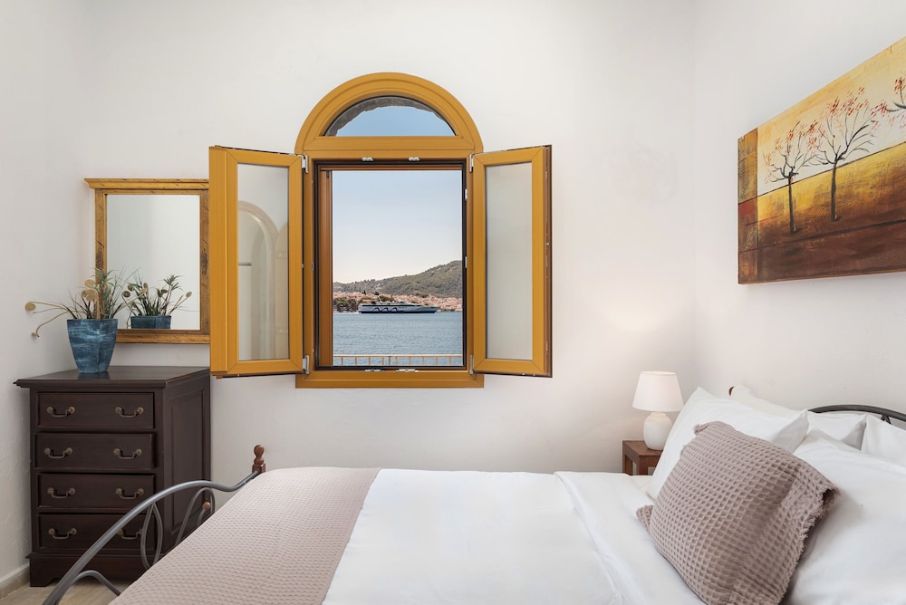 Porto Castello Villas