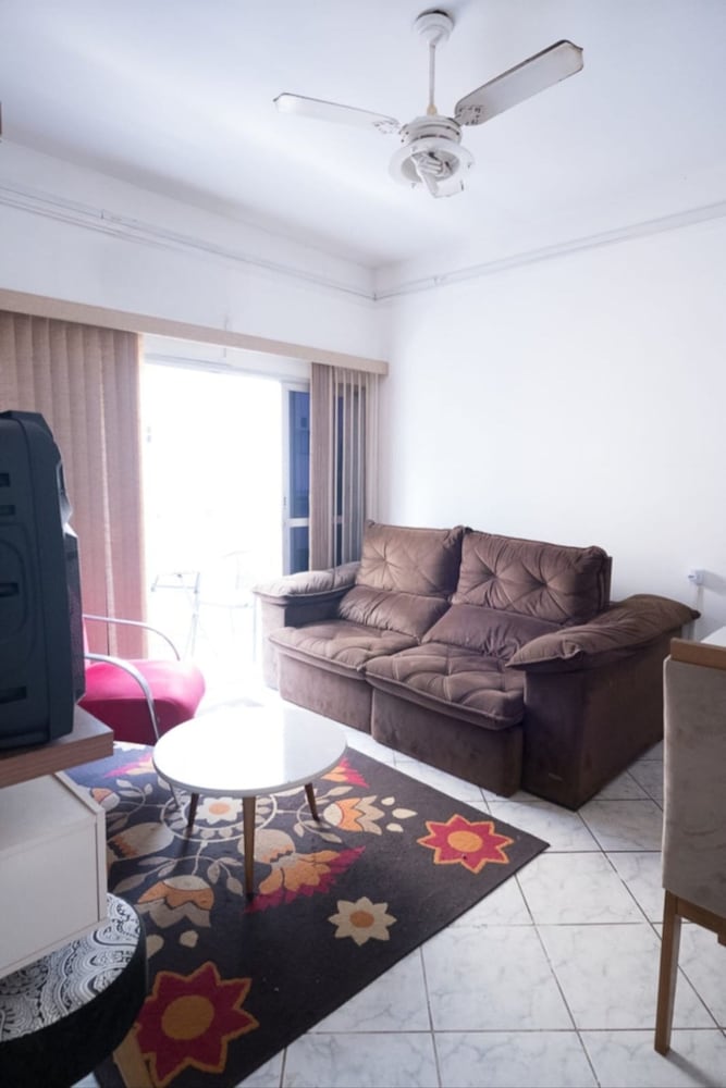 Apartamento com Wi-fi a 190 m da Praia da Costa