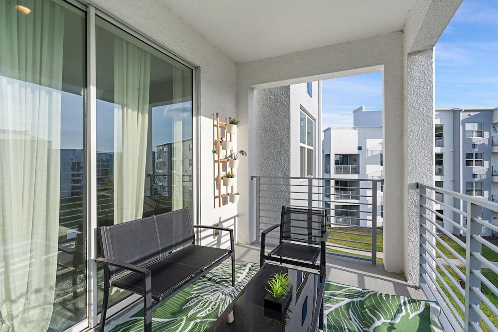 Storey Lake Resort 2 Bedroom Condo w Balcony and Amenities 2 Condo