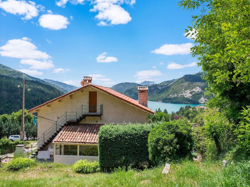 Holiday Home in Saint-julien-du-verdon With Garden