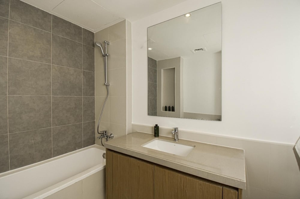 Elegant 3 BR Dubai South