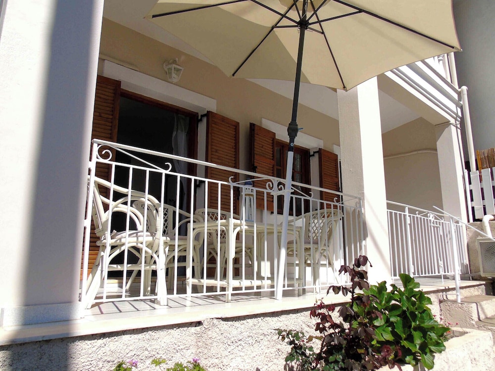Sea Rose Apartment