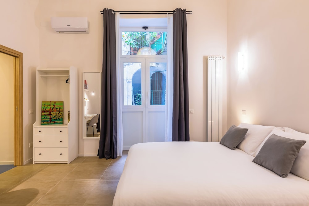 Art Apartment at Sanità