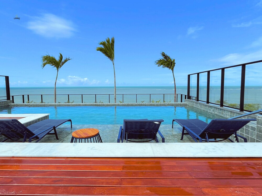 Hyde Park Terrace - by Living