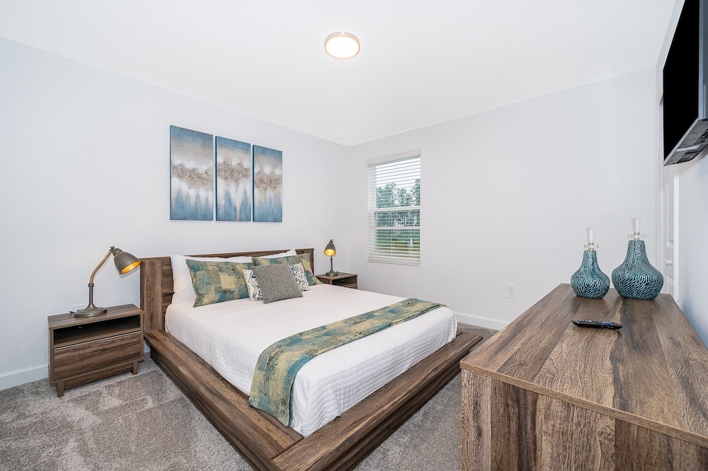 9056sh-the Retreat At Championsgate 8 Bedroom Home by RedAwning view 5