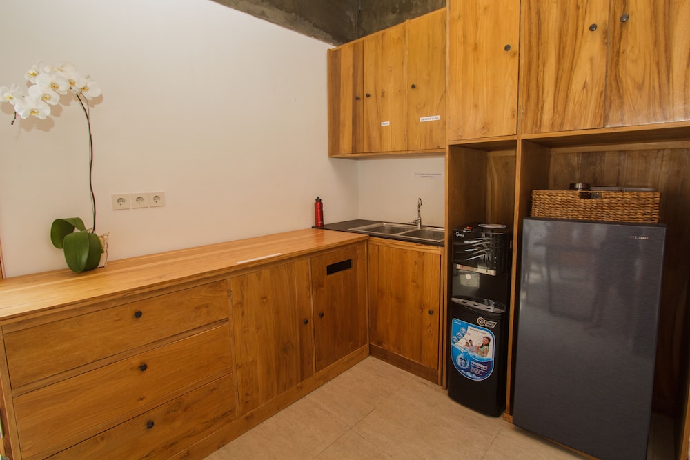 Green Hill Bed Station - Hostel