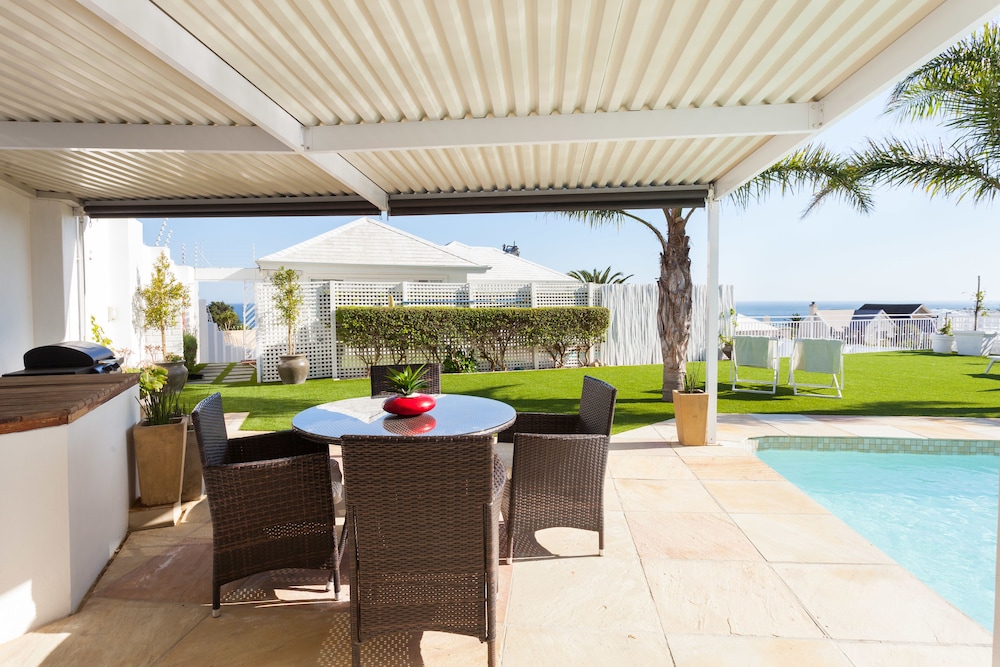 Funkey Villas