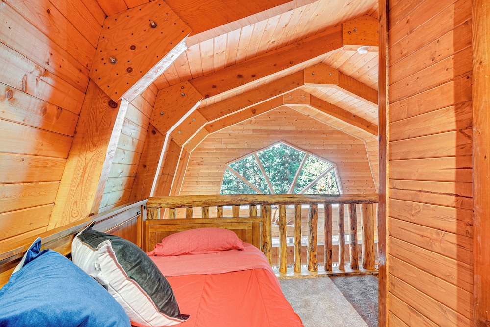 Near National Parks: Duck Creek Cabin Retreat