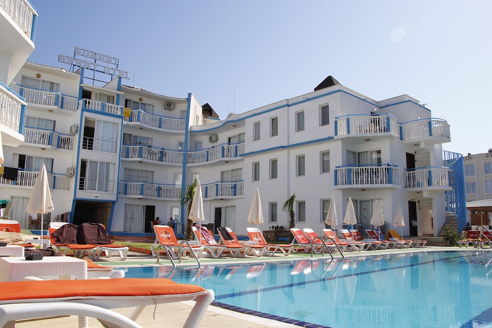 Sunset Village Apart Otel - Image 93