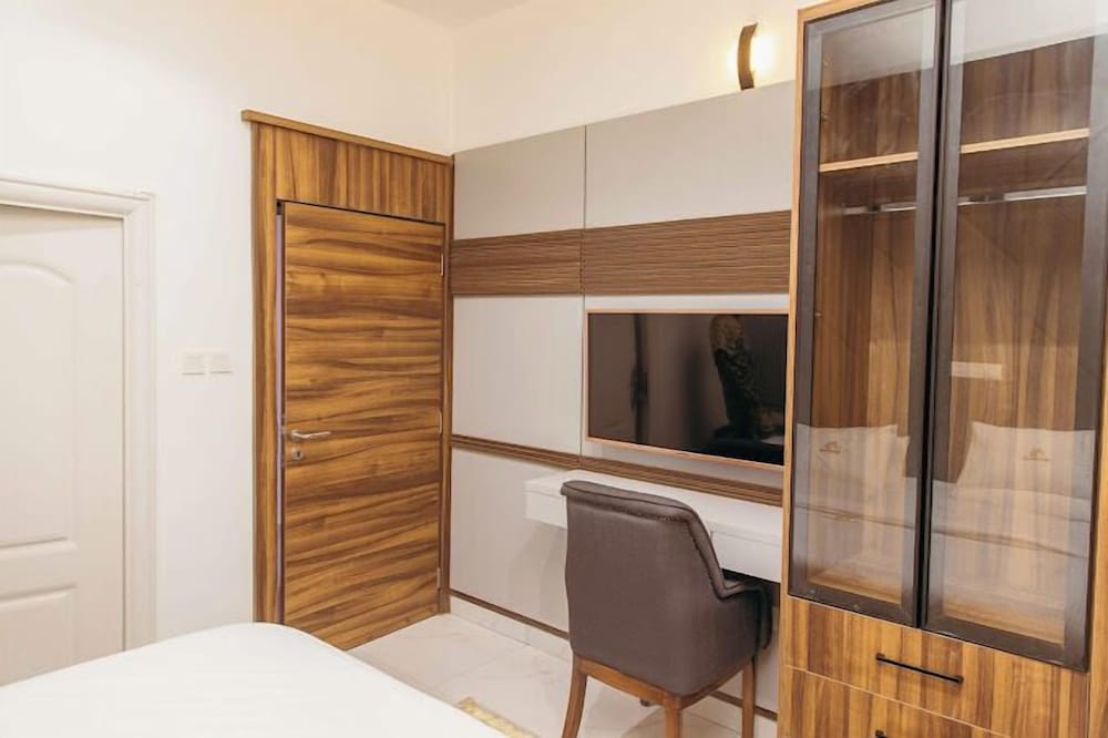 A3 Apartments