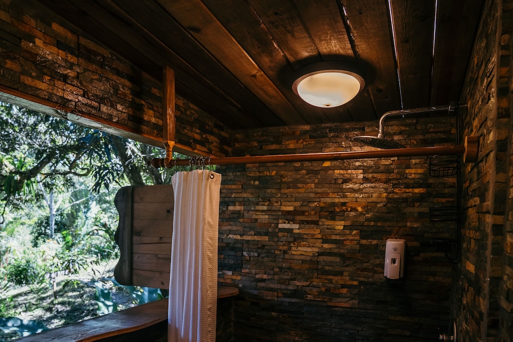 Bambuda Lodge - Hostel