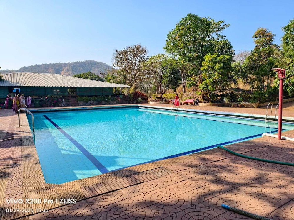Green Hills Resort