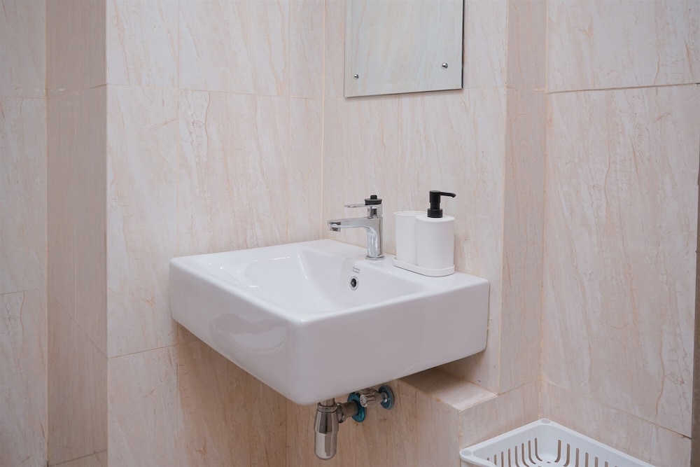 Chic And Cozy 1Br Tamansari Bintaro Mansion Apartment