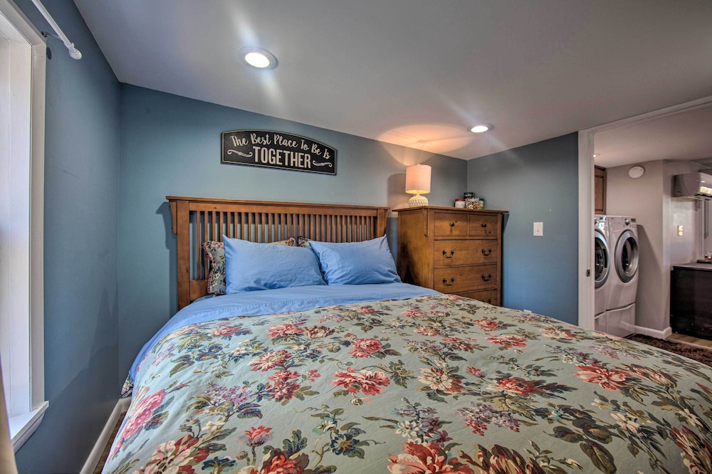 Central Hummelstown Apt: 4 Miles to Hershey Park! view 2