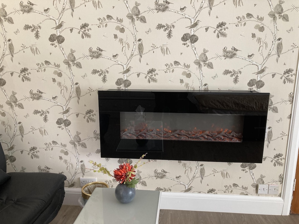 Pinewood Cottage Deluxe Self Catering Apartments view 5