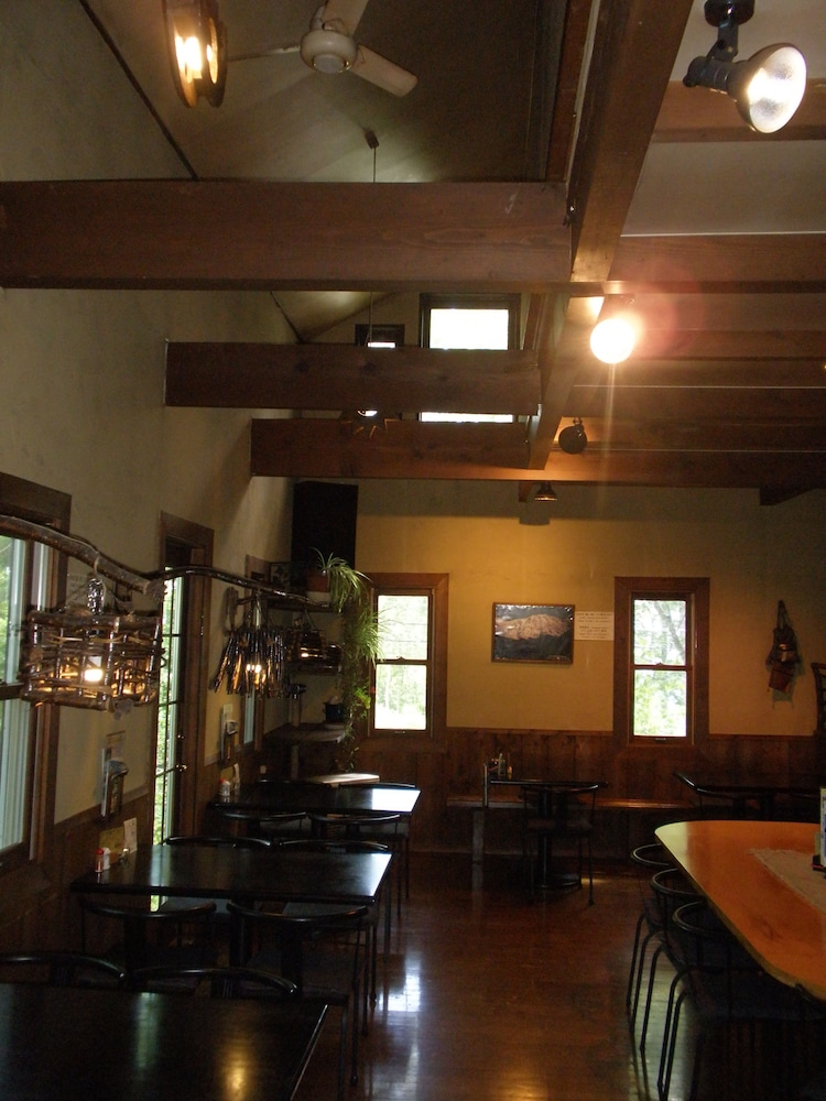 Pension & Restaurant Bistare Kana