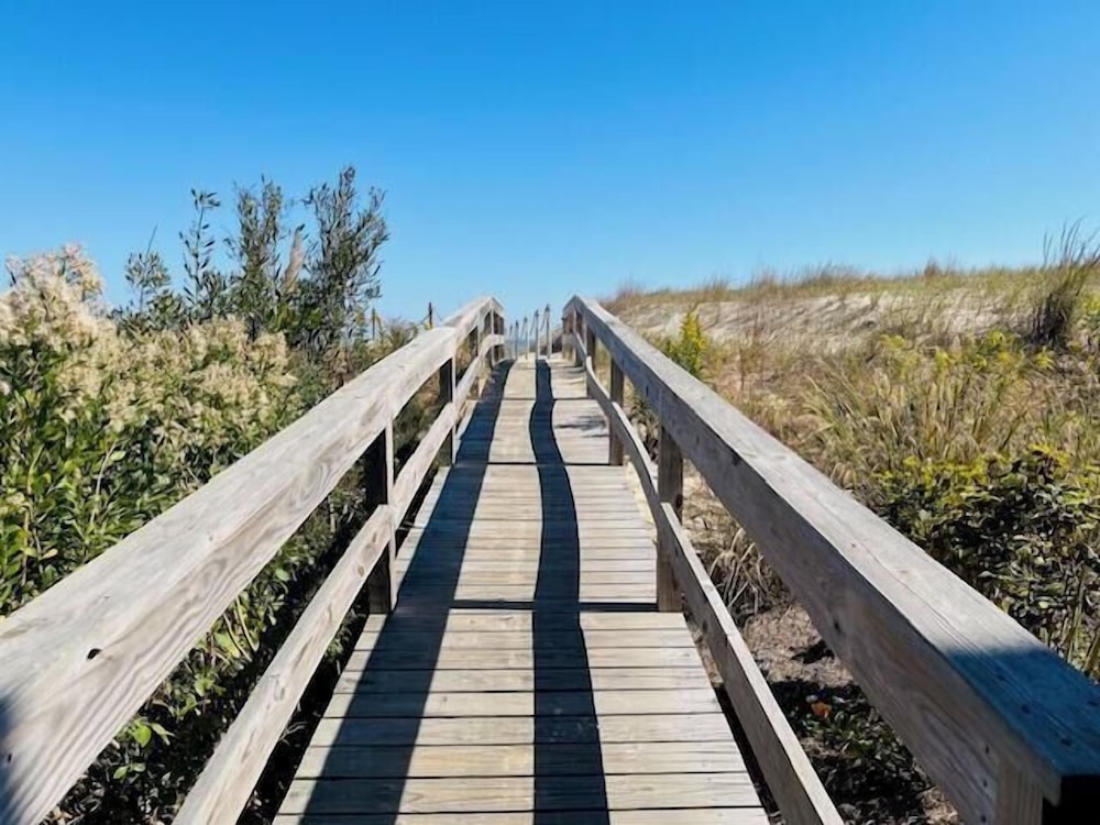 SEA Side Drive 8