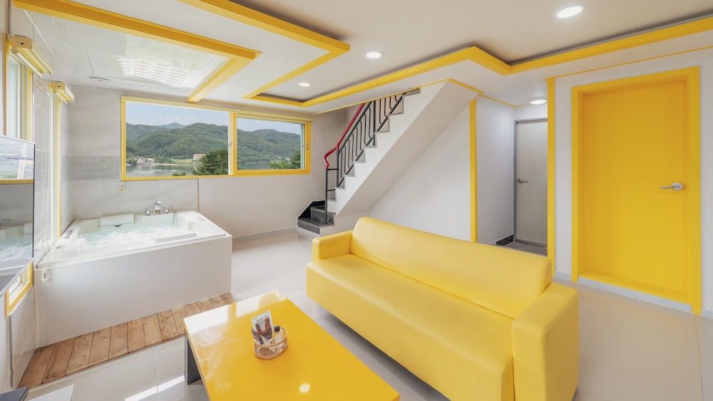 Gapyeong The Hue Spa Pension