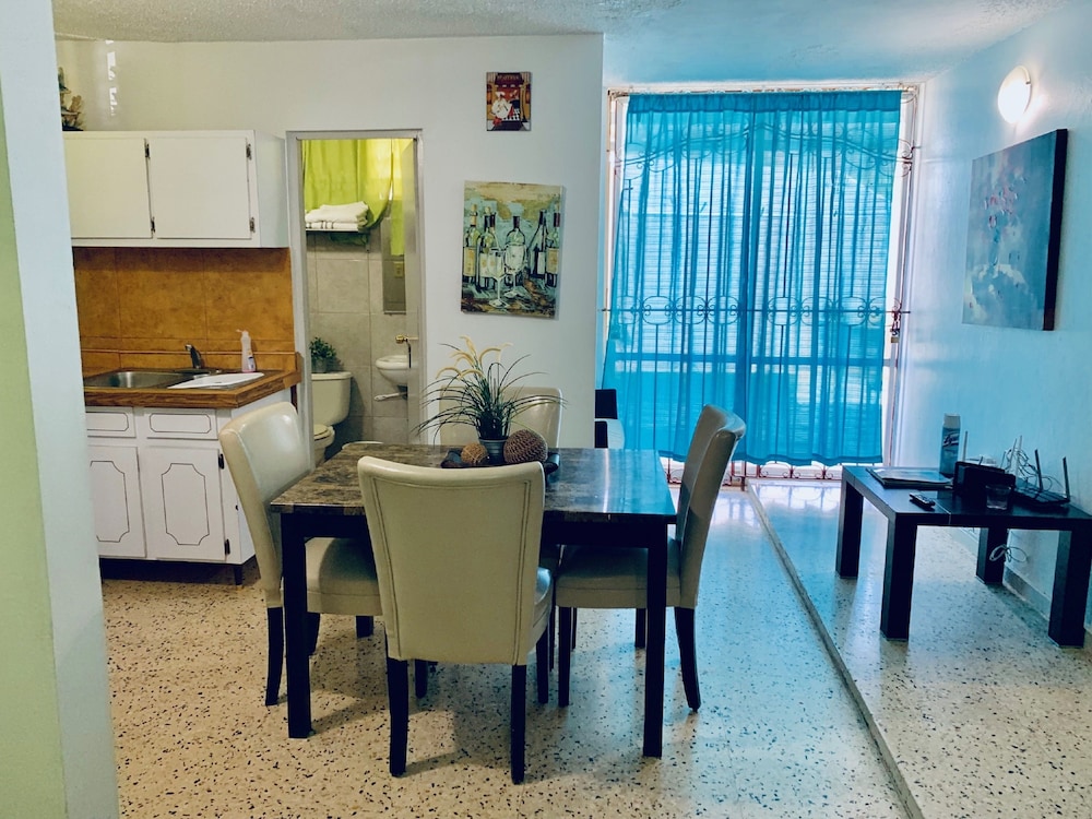 Atenas City Inn