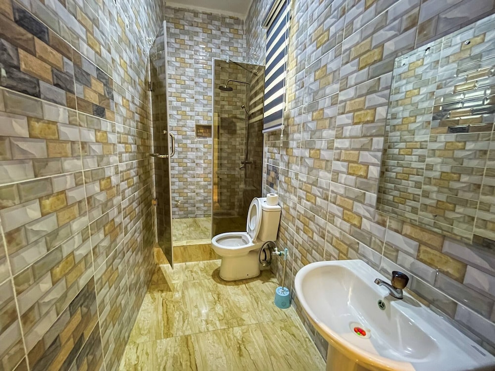 Photo 9