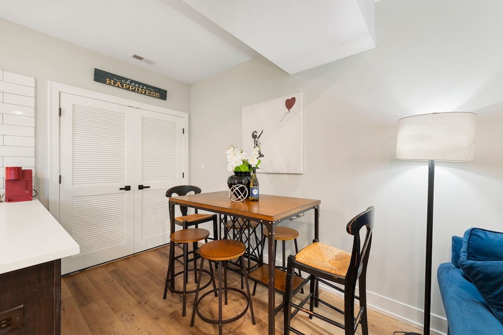 Charming Chicago Apt