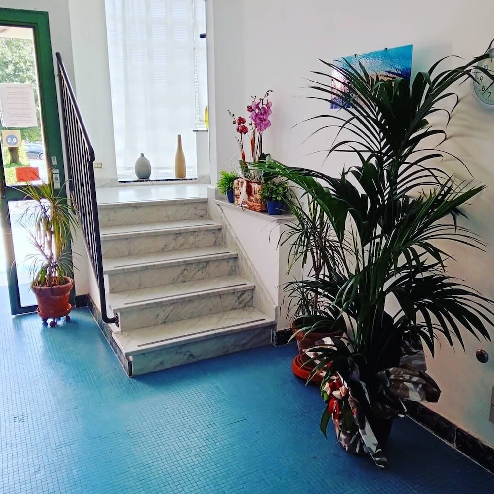 Hotel Caprice photo 3