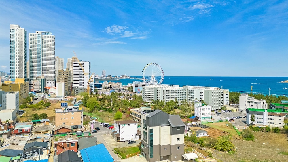 Sokcho Seohyeon Ine Pension view 3
