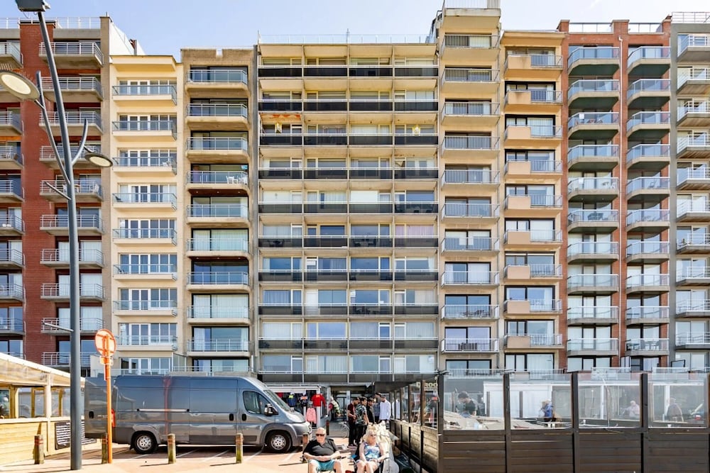 Modern Apartment in Coastal Location