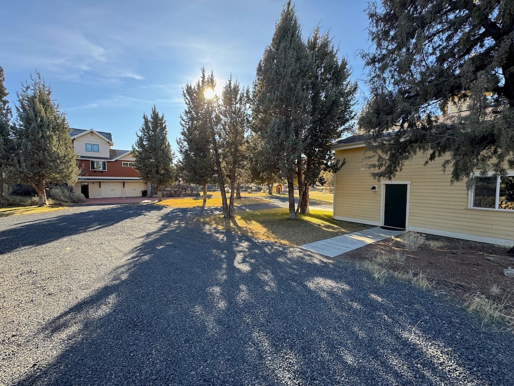 High Lowe 4 Bedroom Home