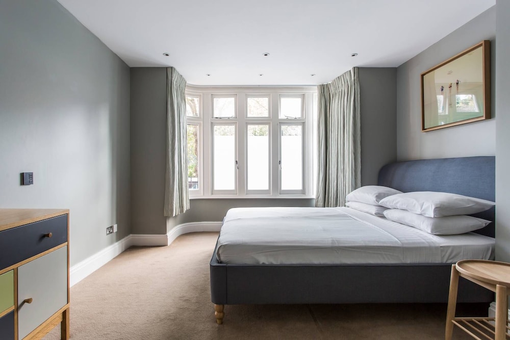 Hans Place II by Onefinestay