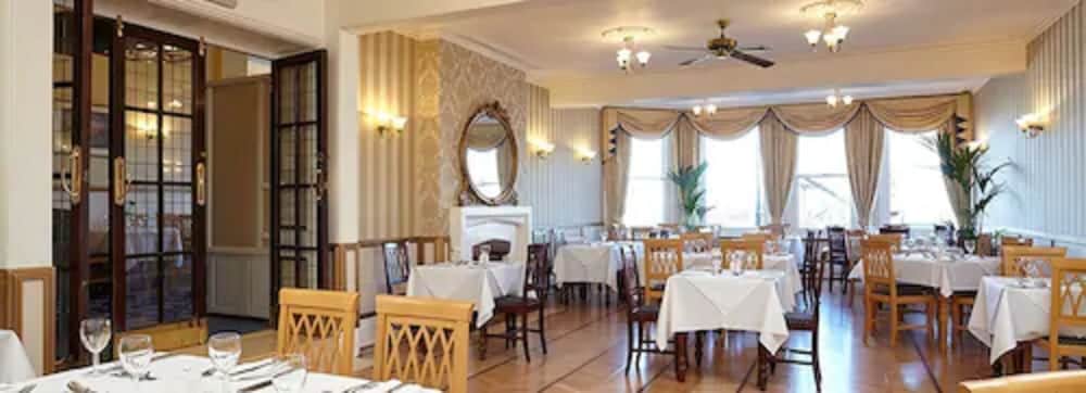 Ryde Vacations - Royal Esplanade Hotel - Property Image 8