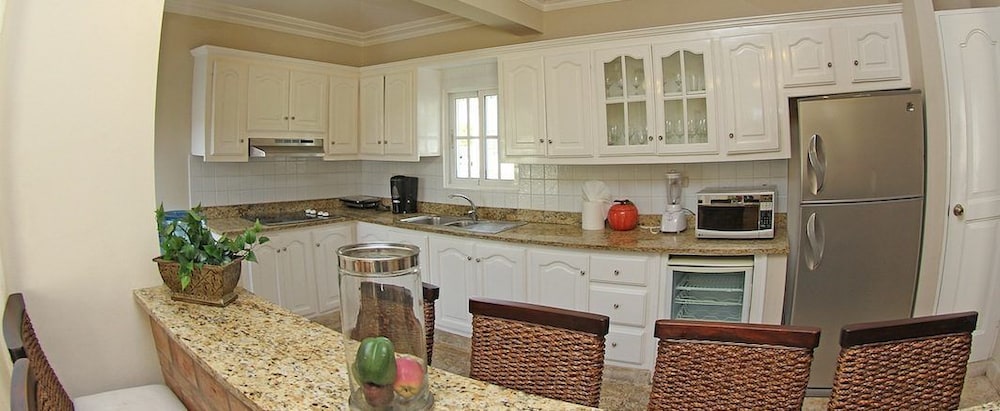Crown Villas, All-Inclusive