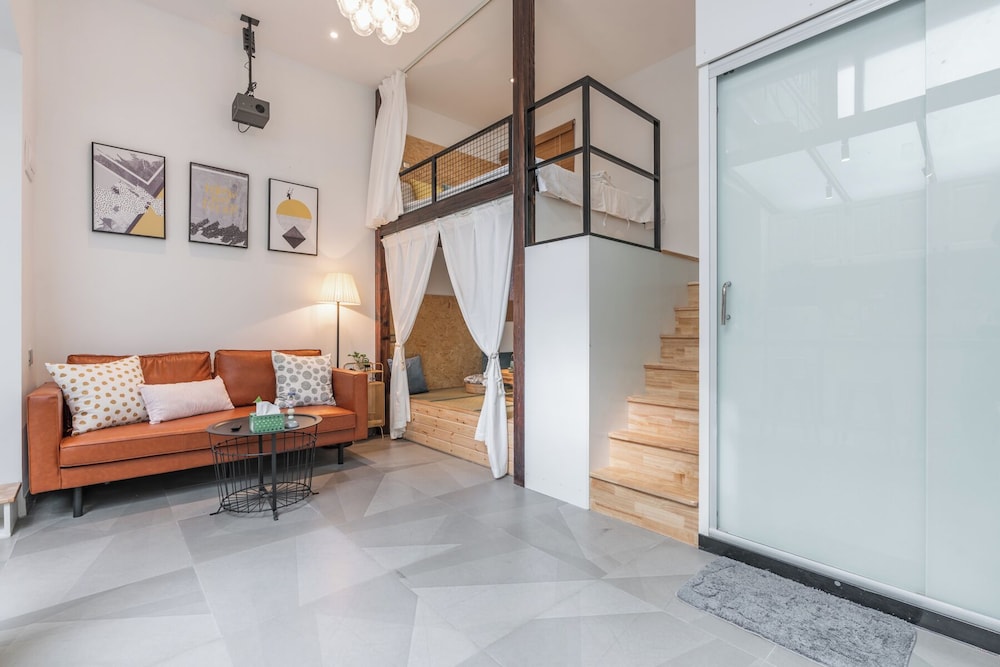 Shanghai Hills&XING 593 Homestay