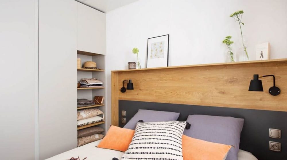 Mobilhome in Bessan With Terrace