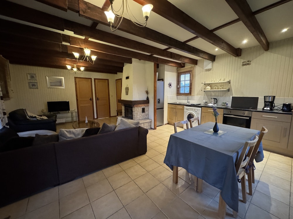 Chalet in Aubigne-racan With Pool & Garden