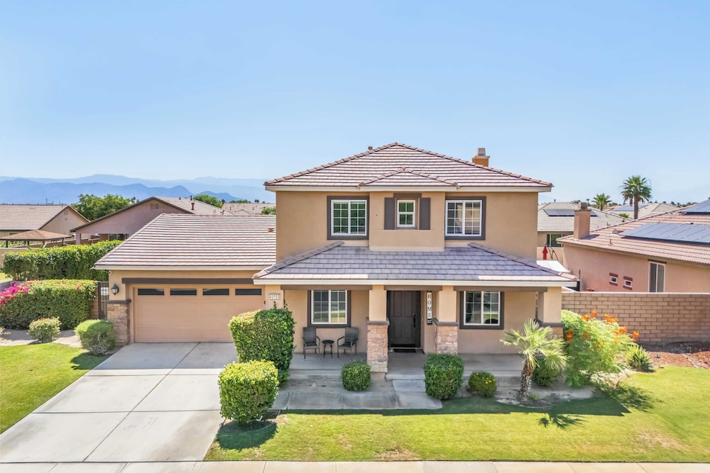 Casa Campo 5BR Desert Oasis w/ Pool, Firepit, & Outdoor Lounge