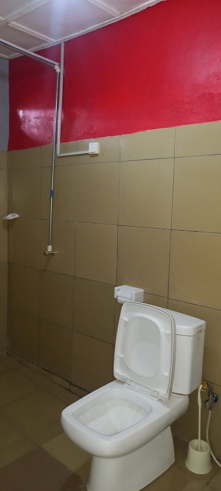 Tommy's Budget Rooms