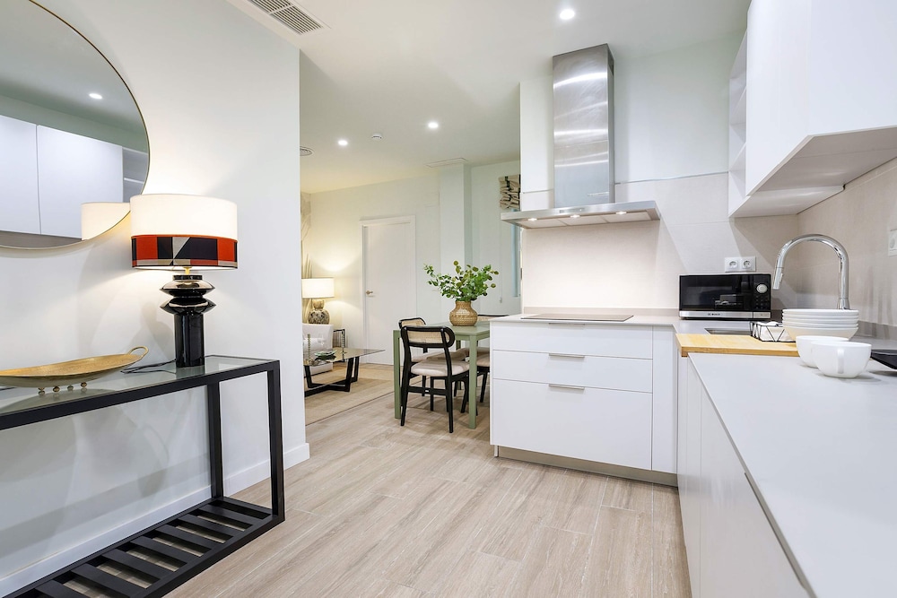 Comfortable Apartment in the Heart of C diz Patrocinio II