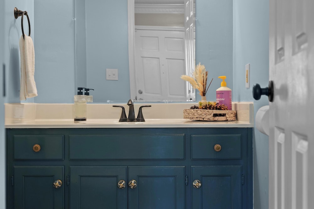 Southern Sunshine Retreat