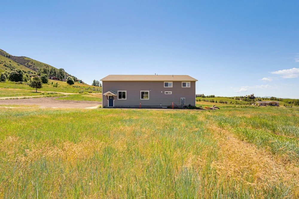 5 Mi to Devil Creek Reservoir: Idaho Farmhouse! view 5
