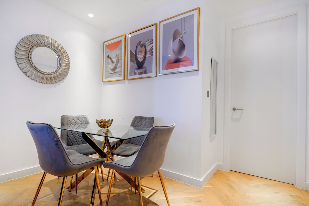 Cosy London Apartment With 2 Bedrooms