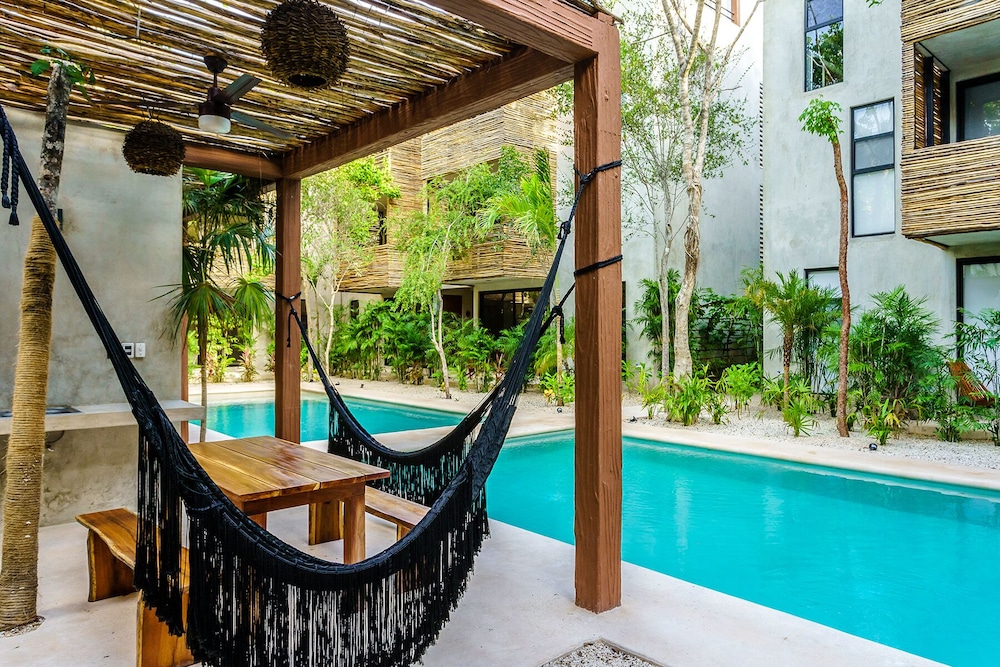 Eco-sustainable Luxury Between Beach Hotspots & Tulum Town by Stella Rentals
