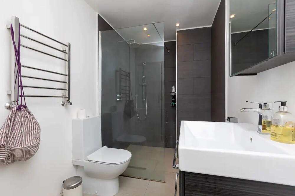 Lovely 1 Bedroom Apartment in Colourful Notting Hill